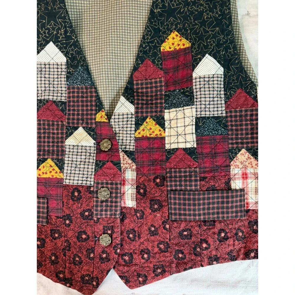 Handmade Vest‎ Quilted Patchwork Village  L/XL Burgundy Folk Art Cottagecore